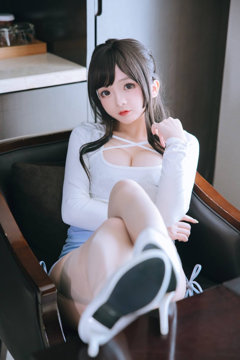 日奈娇cos图集 | 椎名莜（日奈娇）_私人秘书cosplay作品 [110P-1.43GB]
