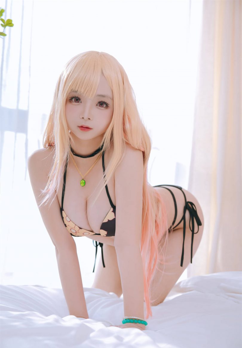 日奈娇_更衣人偶坠入爱河·喜多川海梦泳装cos [65P-216MB] | 日奈娇cos作品