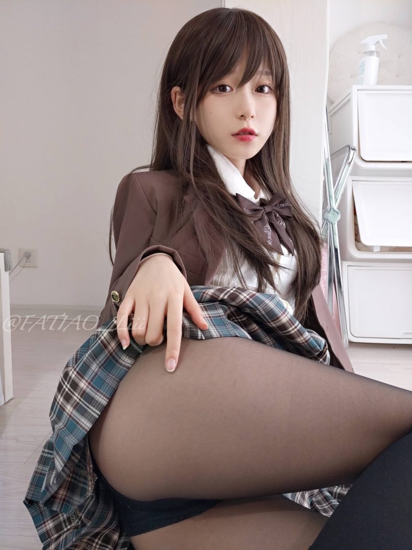 迷之呆梨Fantia cosplay | 迷之呆梨_Fantia·2022年04月cos合集 [161P9V-457MB]