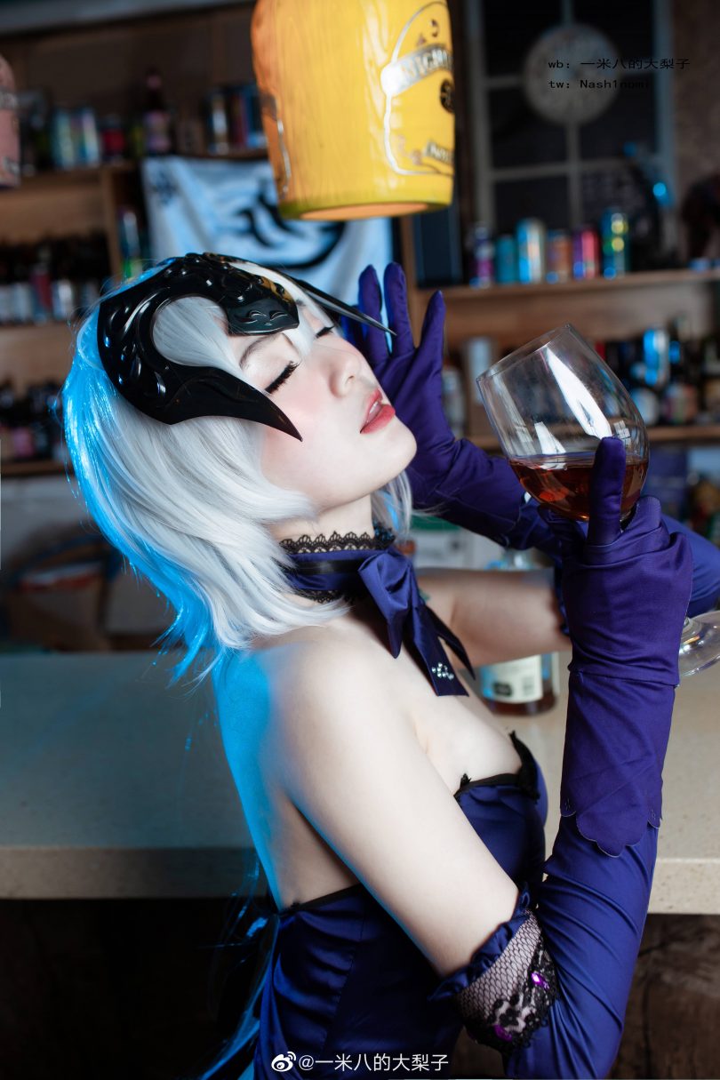 一米八的大梨子cos黑贞 | 一米八的大梨子_FGO·黑贞晚装cos作品 [9P-112MB]