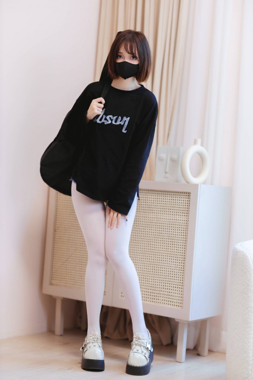 洛桑w伊梓cos作品 | 洛桑w伊梓_口罩少女·升玖老师cos [38P-406MB]