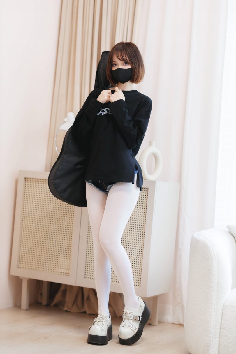 洛桑w伊梓cos作品 | 洛桑w伊梓_口罩少女·升玖老师cos [38P-406MB](洛桑原名)插图