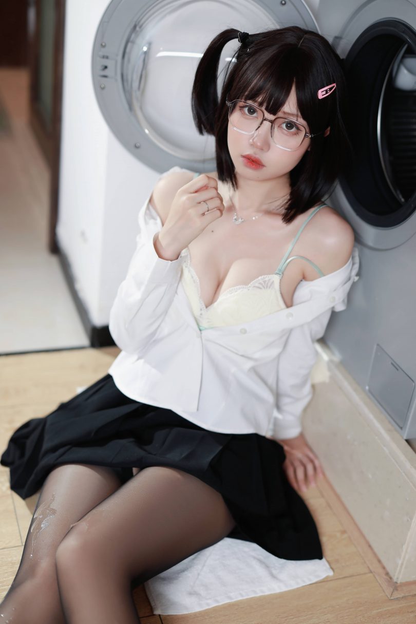 洛桑w伊梓cos图集 | 洛桑w伊梓_眼镜妹妹cos作品 [32P-307MB](洛桑的视频)插图8