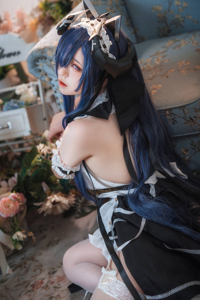 渊秧cos奥古斯特 | 渊秧_碧蓝航线·奥古斯特女仆cos作品 [16P-335MB]