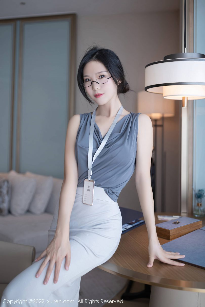 抖娘-利世_宅檬檬系列 | 抖娘-利世_XIUREN秀人网·OL秘书cos作品 [72P-643MB] - COS森林