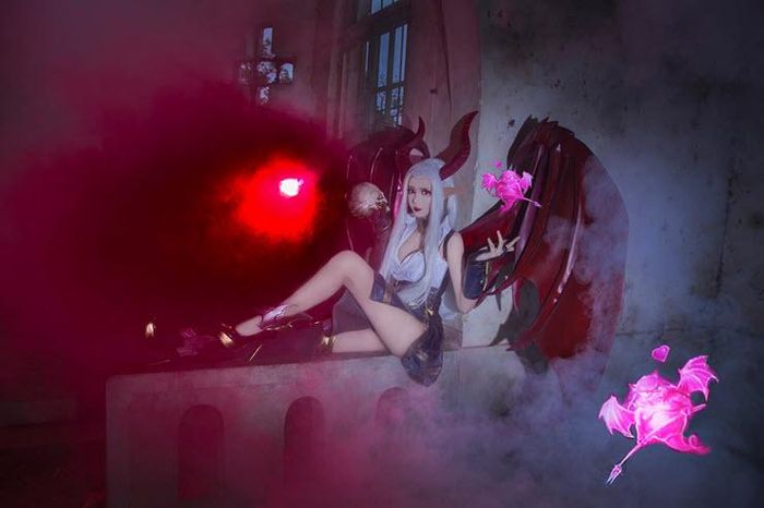 coser@Miu在《传说对决》中化身充满魔力的“黑暗女王”(niconico传说曲)插图2