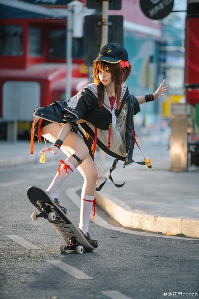 coser@花甲conch在《原神》中化身一个顽皮“胡桃”(花甲conch的微博)插图3