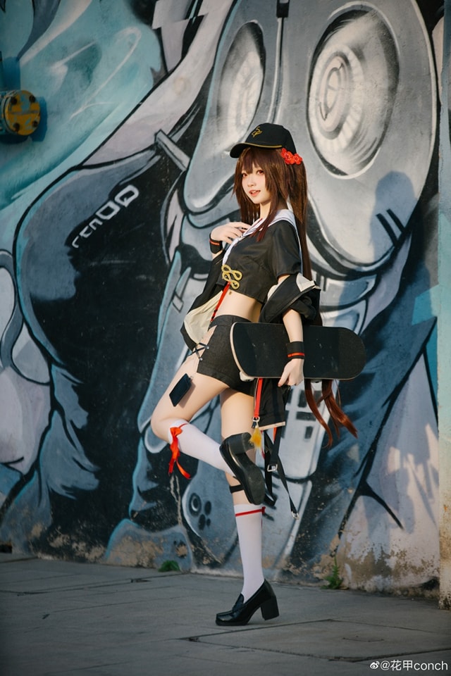 coser@花甲conch在《原神》中化身一个顽皮“胡桃”(花甲conch的微博)插图5