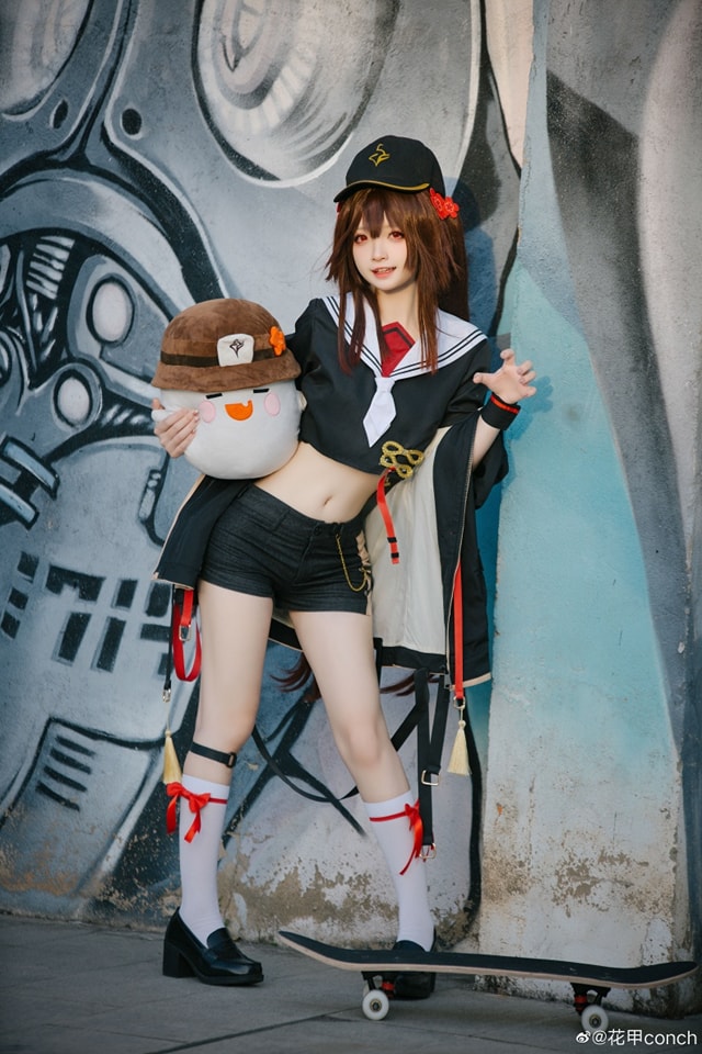 coser@花甲conch在《原神》中化身一个顽皮“胡桃”(花甲conch的微博)插图7