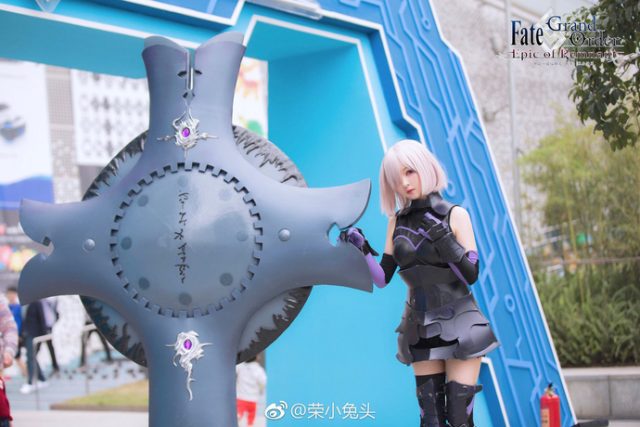 coser@荣小兔头在《命运-冠位指定》化身“盾之少女”玛修(荣小兔头莫娜)插图1