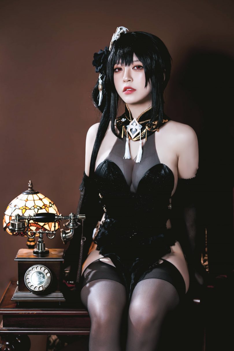 半半子cos镇海 | 半半子_碧蓝航线·镇海奇响华殿cos作品 [38P-119MB]