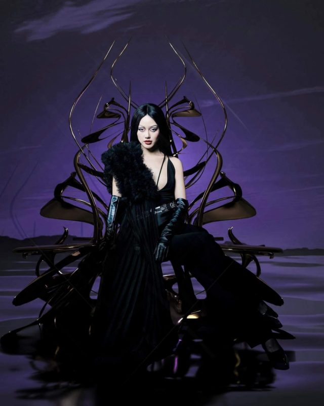 女模特灵玉潭(Linh Ngọc Đàm)在电影《星期一》中cosplay照片(灵玉图片)插图5