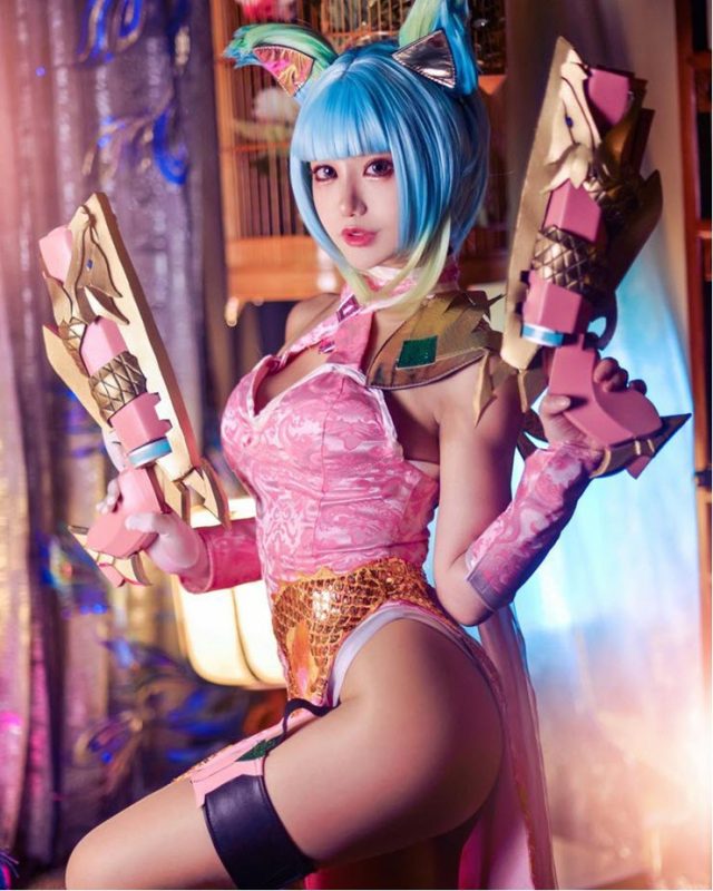 coser@煙_HedY在《传说对决》化身“红莲枪魂-无双”维奥莱特(cos抽烟)插图5