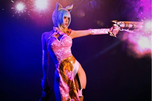coser@煙_HedY在《传说对决》化身“红莲枪魂-无双”维奥莱特(cos抽烟)插图1