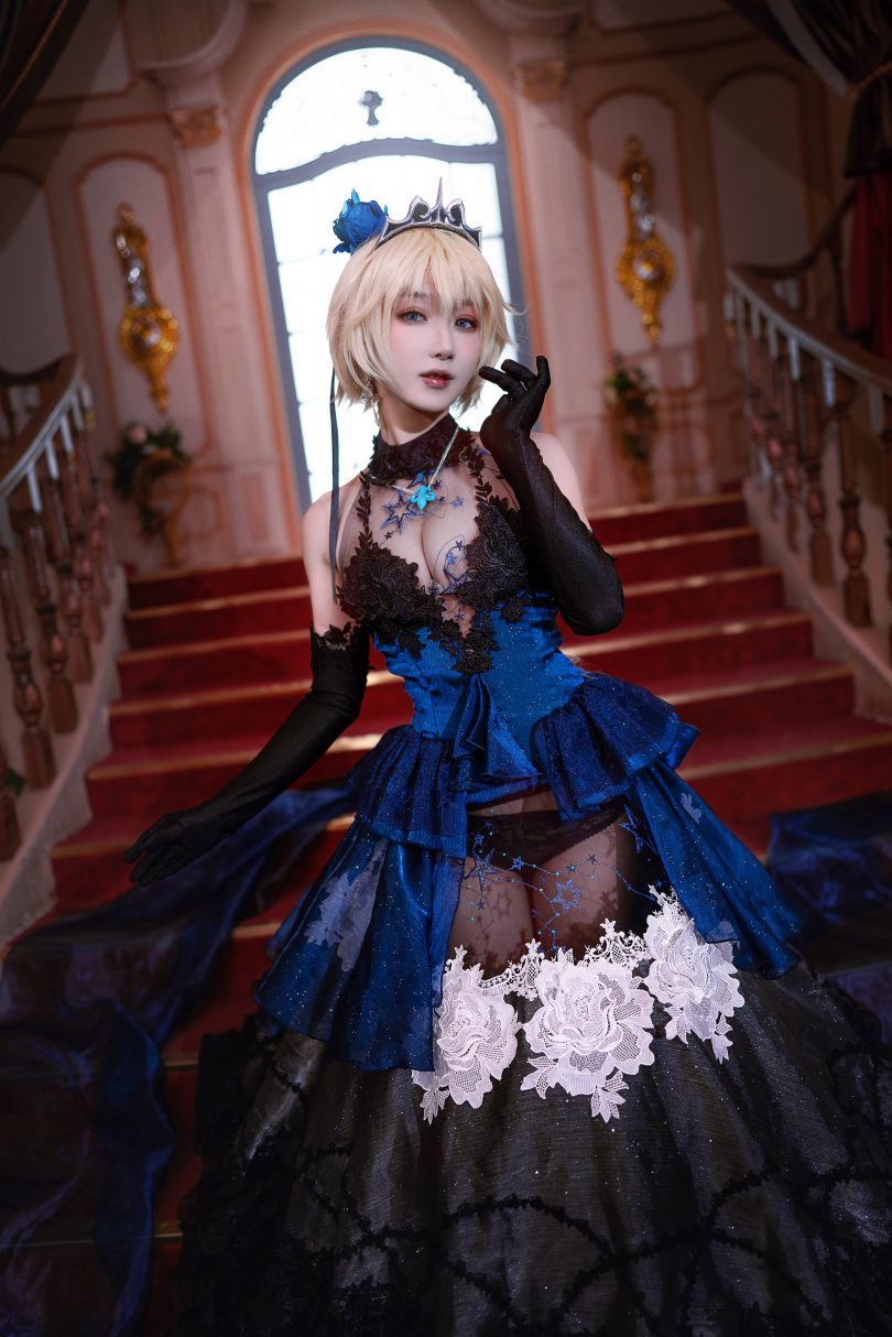 阿包也是兔娘cos贞德 | 阿包也是兔娘_Fate/Grand Order·贞德婚纱cos [26P-699MB]