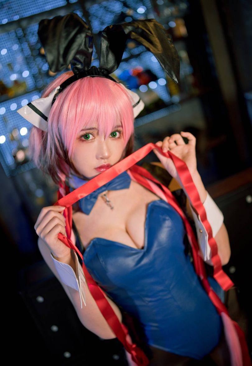 鳗鱼霏儿cos伊卡洛斯 | 鳗鱼霏儿_天降之物·伊卡洛斯兔女郎cos作品 [12P-121MB]