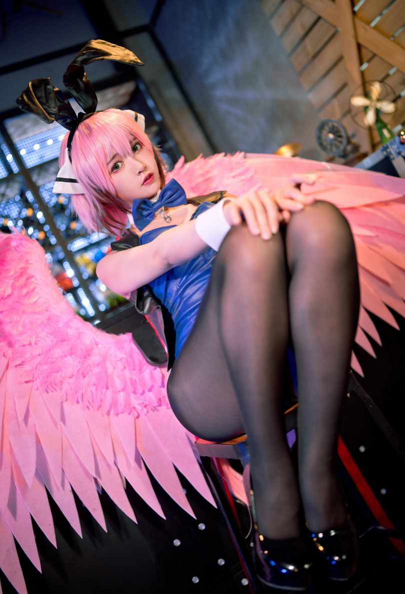 鳗鱼霏儿cos伊卡洛斯 | 鳗鱼霏儿_天降之物·伊卡洛斯兔女郎cos作品 [12P-121MB]