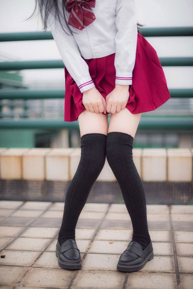 在日本，用极毒的“漂亮的大腿”cosplay让人兴奋不已(日本人用毒气毒戏耍班的电视剧叫啥)插图4
