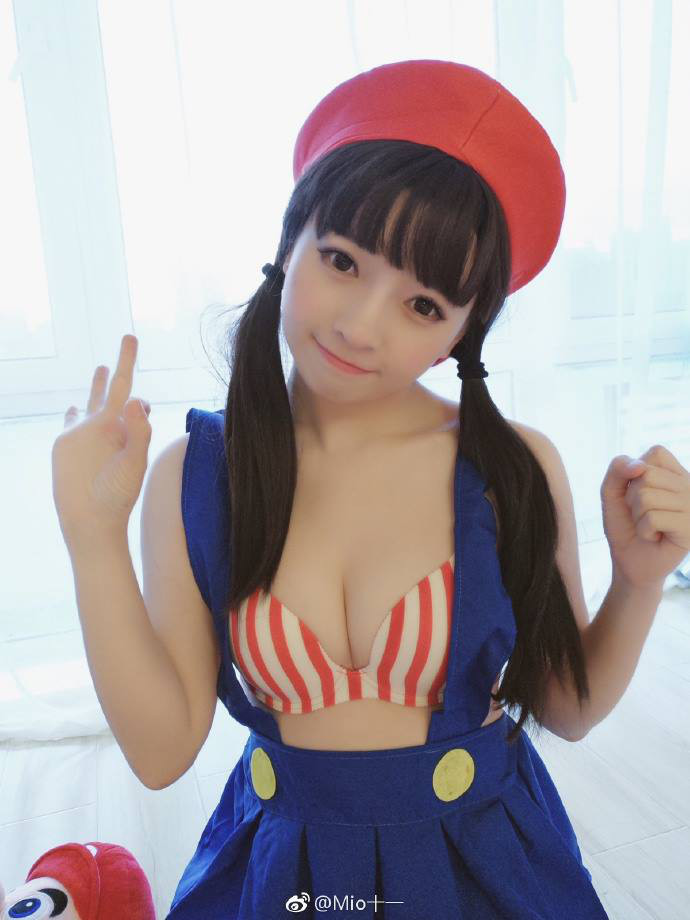 coser@Moi十一在《超级马里奥》游戏中化身可爱的“马里奥 ”插图4