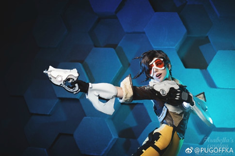 coser@PUGOFFKA在《守望先锋》化身迷人的“猎空者”Tracer(coser pialoof)插图