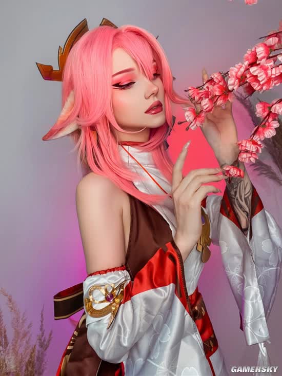 俄罗斯女coser@Vell Felice在《原神》变身“狐狸小姐”八重神子(俄罗斯女孩姓名)插图3
