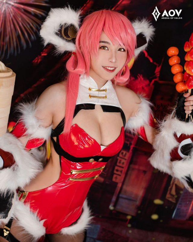 coser@喵少Athena在《传说对决》中化身“烟花少女”齐(cv喵少爷)插图2
