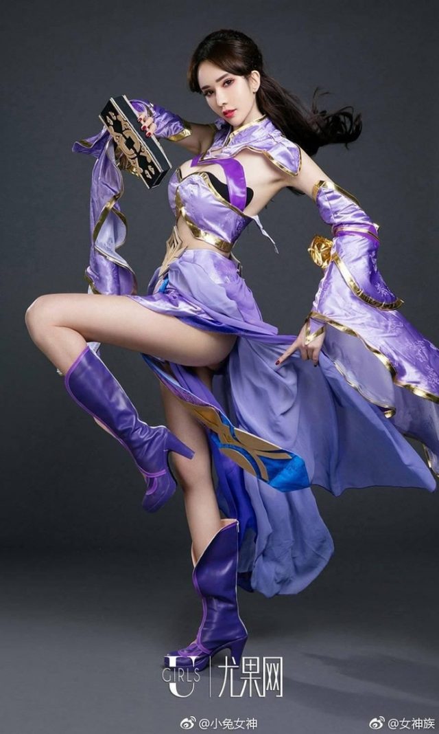 coser@萌琪琪Irene在《王者荣耀》中化身“月光之女”露娜(萌琪是什么意思)插图