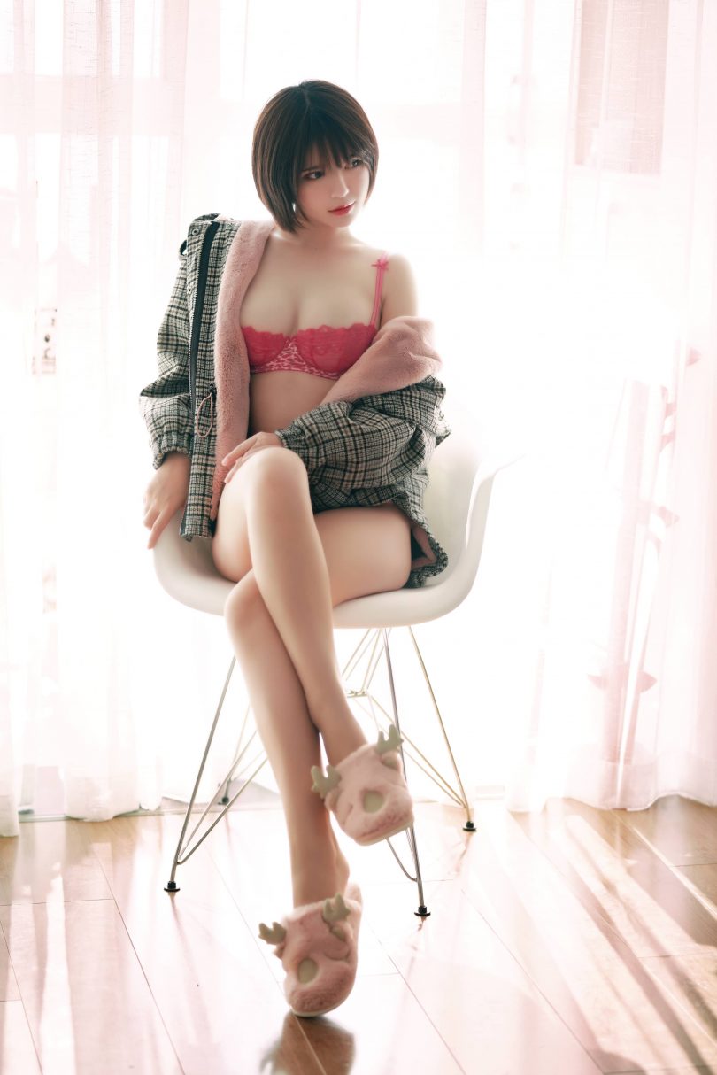半半子cosplay图集 | 半半子_AKABENI BANBANKO·暖冬cos图包 [12P-65MB](半半子的微博)插图