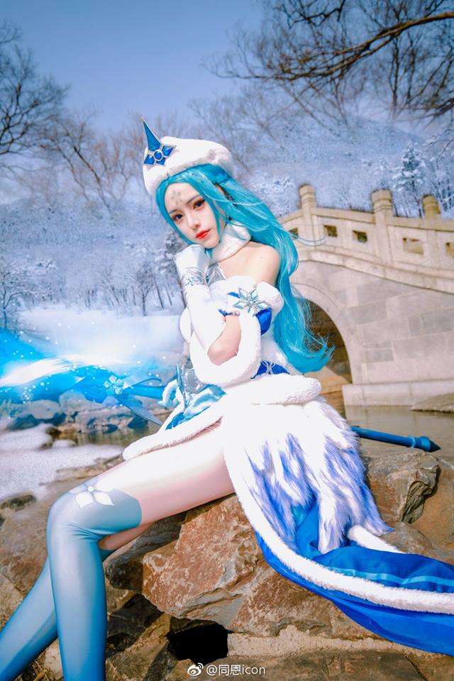 coser@同恩icon在《王者荣耀》中化身“冰雪女王”王昭君插图4
