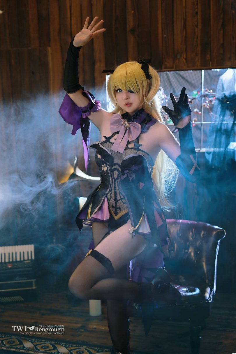 小容仔咕咕咕w cos菲谢尔 | 小容仔咕咕咕w_原神·菲谢尔cos作品 [26P1V-253MB]