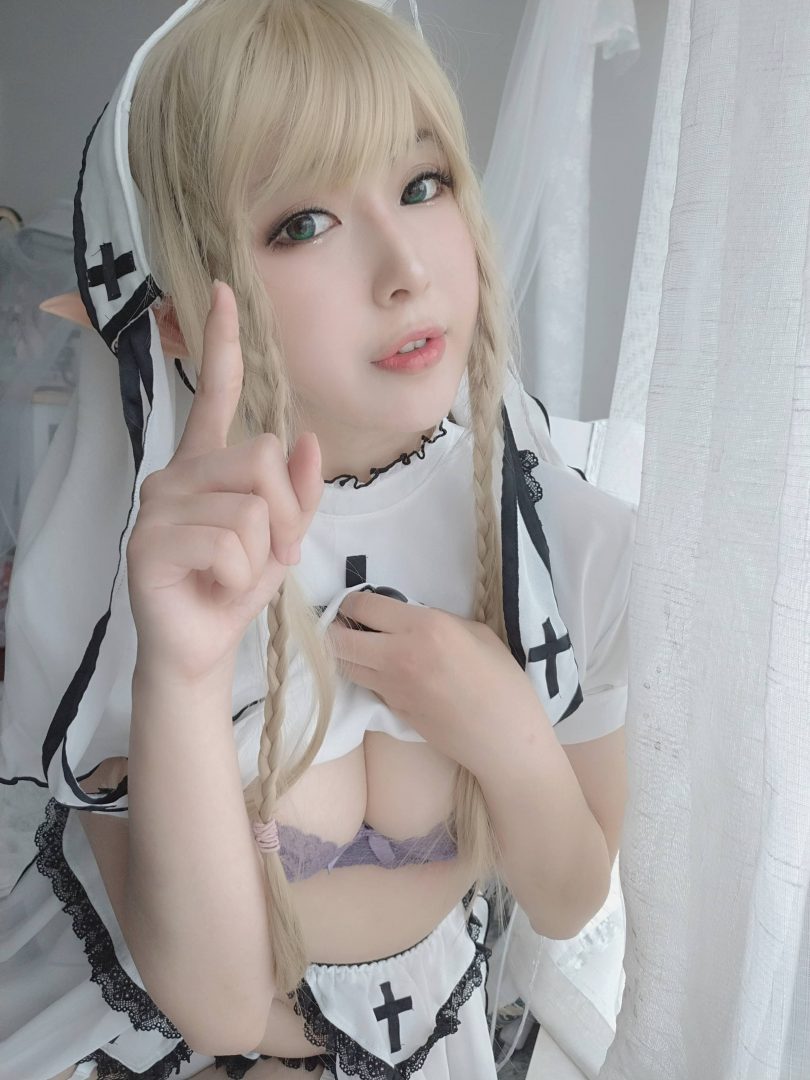 小容仔咕咕咕w cos容鸽 | 小容仔咕咕咕w_容鸽·修女服cos作品 [36P2V-178MB]