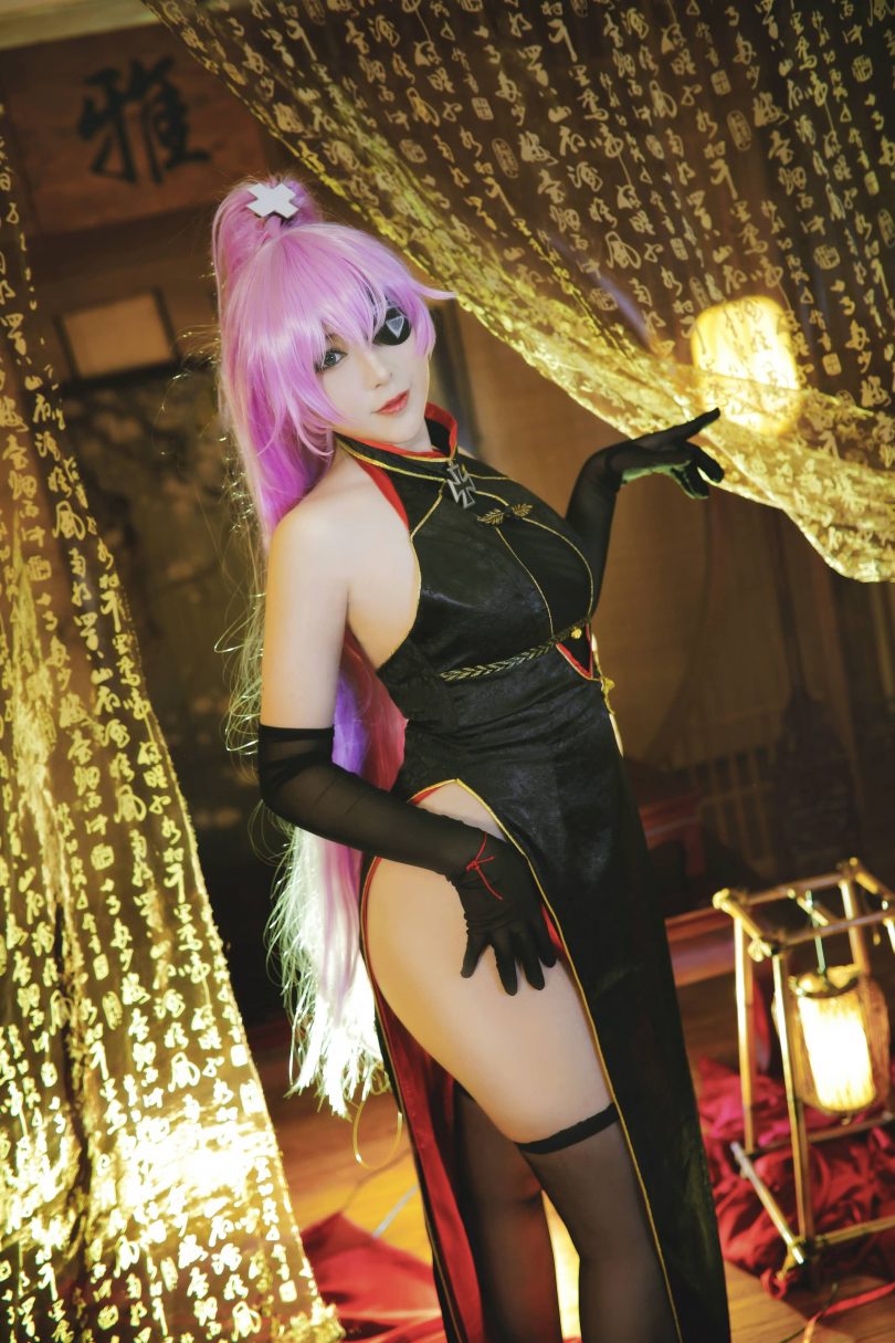 小容仔咕咕咕w cos图集 | 小容仔咕咕咕w_碧蓝航线·沙恩霍斯特cos [11P-170MB]