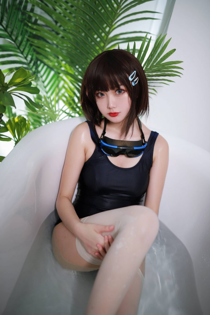 您的蛋蛋_泳装cos系列 | 您的蛋蛋_夏日泳装·浴缸cos作品 [40P-338MB]