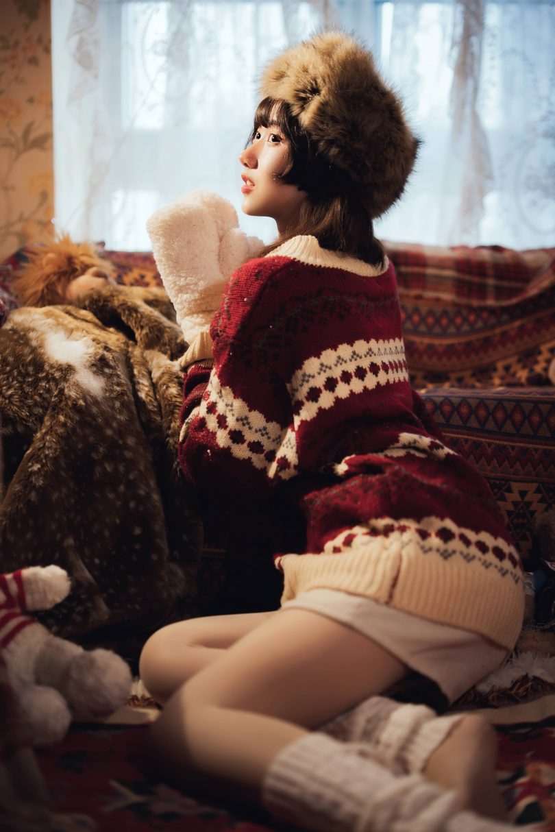 木棉棉OwO_圣诞cosplay | 木棉棉OwO_毛衣·圣诞快乐cos作品 [25P-468MB]