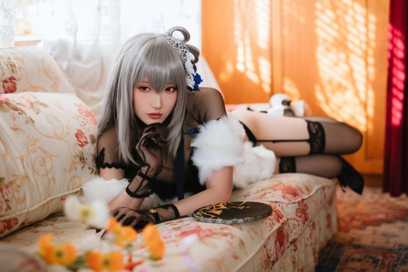 瓜希酱cos路易九世 | 瓜希酱_碧蓝航线·路易九世旗袍cos作品 [18P-83MB](瓜希酱圣路易斯礼服)插图