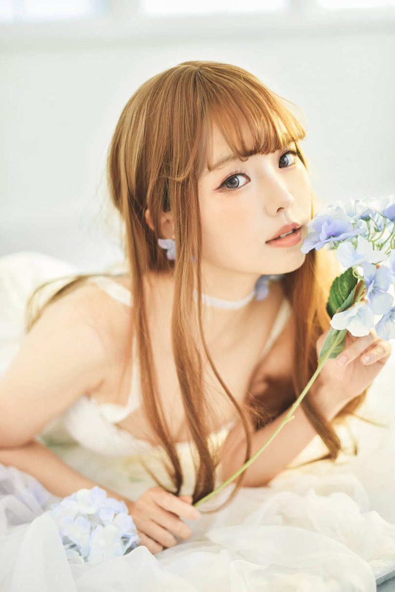 ElyEE子_连衣裙cos系列 | ElyEE子_White Dress·白色连衣裙cos作品 [22P-27MB]