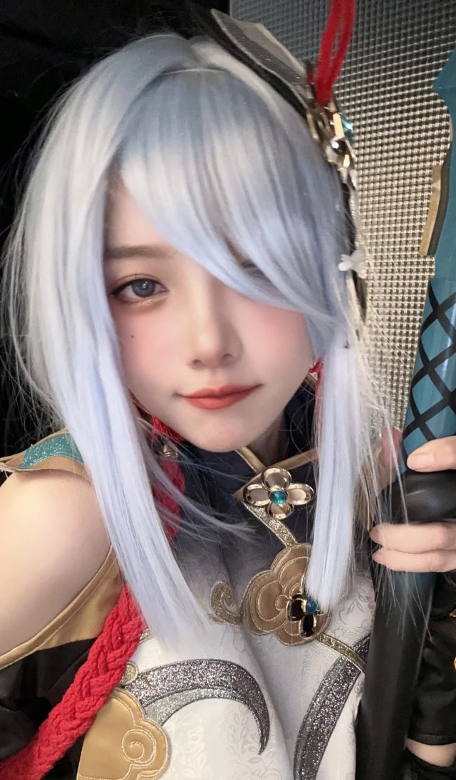 在“walk-in”被禁止的情况下，MC Luo Xin在《原神》中cosplay申鹤插图5
