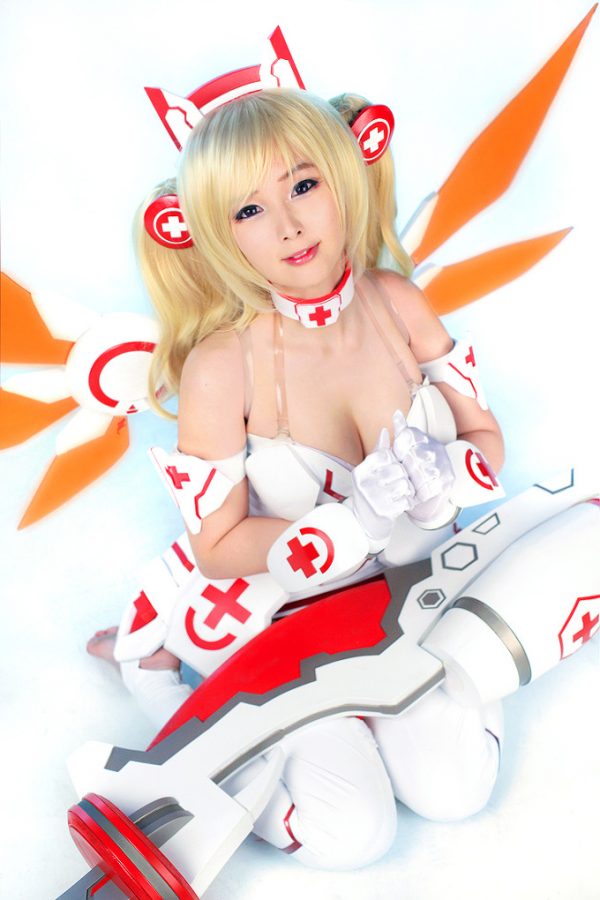 coser@Doremi化身游戏《Lost Saga》中的机器人护士“R-Cyber Medic”插图1
