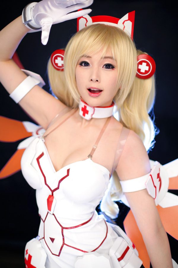 coser@Doremi化身游戏《Lost Saga》中的机器人护士“R-Cyber Medic”插图6
