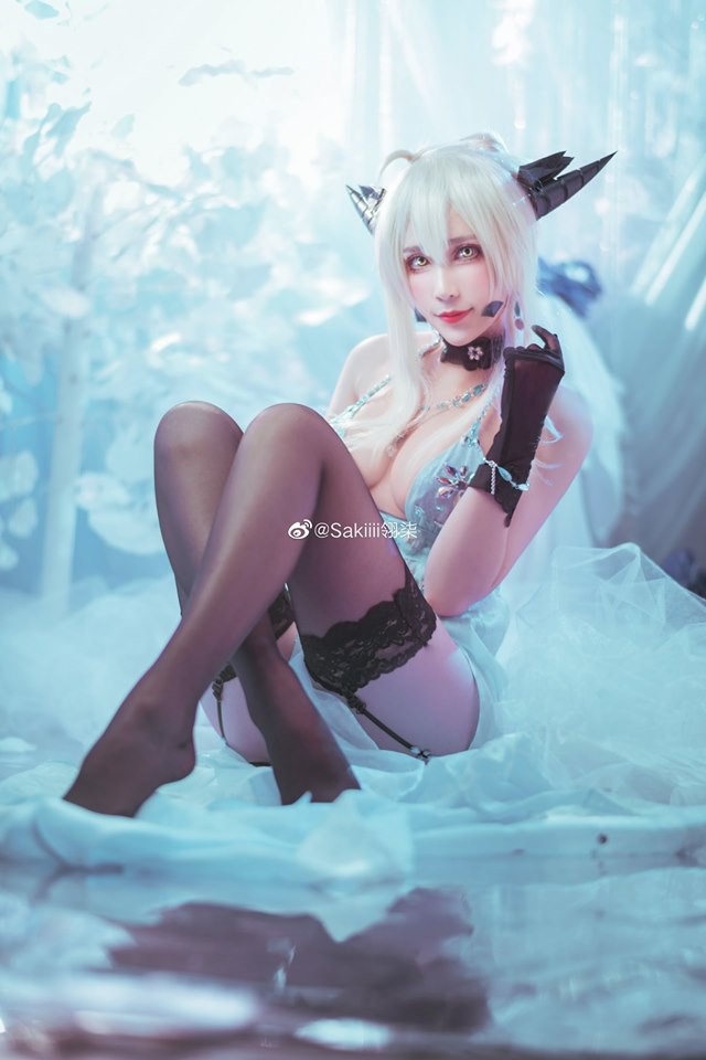 coser@Sakiiii翎柒在《Fate/Grand Order》化身性感美丽的阿尔托莉雅(翎七的微博)插图2