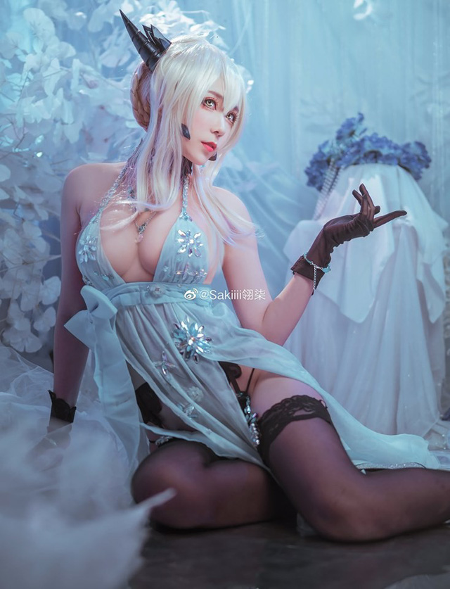 coser@Sakiiii翎柒在《Fate/Grand Order》化身性感美丽的阿尔托莉雅(翎七的微博)插图4