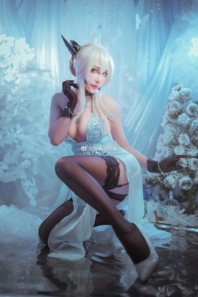 coser@Sakiiii翎柒在《Fate/Grand Order》化身性感美丽的阿尔托莉雅(翎七的微博)插图3