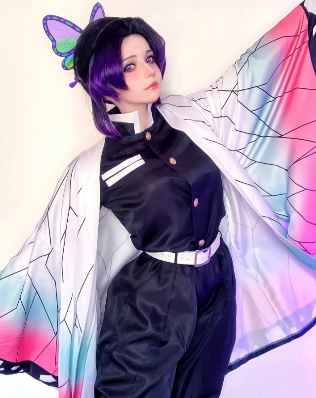 coser@alexy_sky_在漫画《鬼灭之刃》中化身“极甜的”蝴蝶忍 - 趣画阁