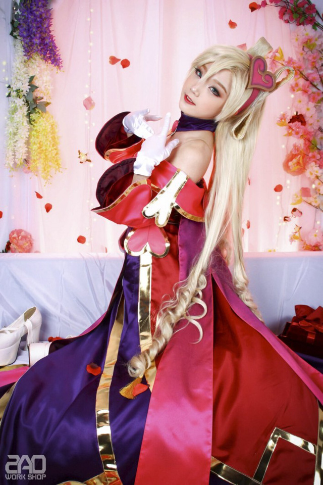韩国coser@AZA Miyuko在《英雄联盟》化身性感“小情人”索娜(韩国电影片)插图3