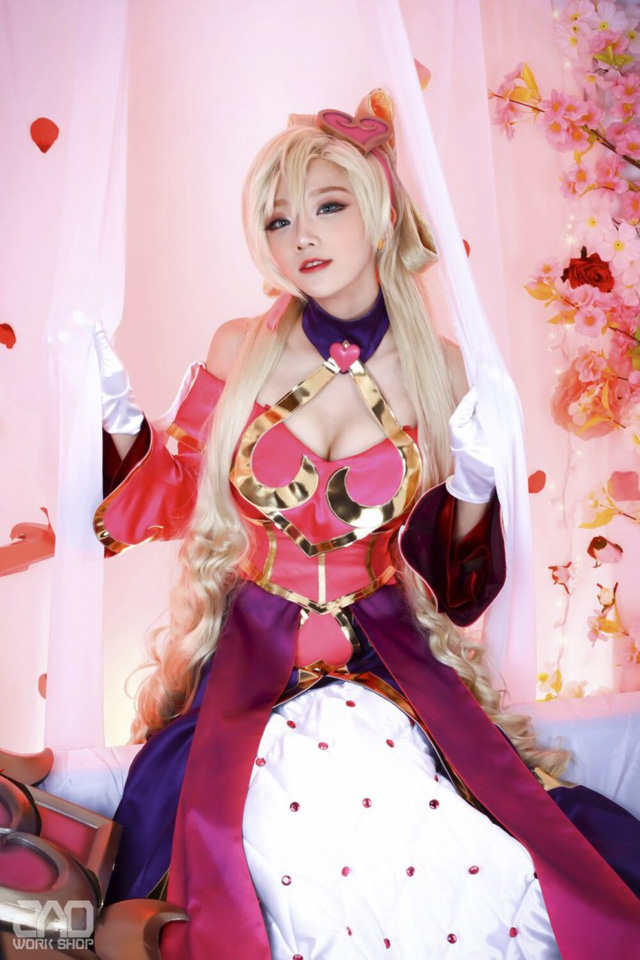 韩国coser@AZA Miyuko在《英雄联盟》化身性感“小情人”索娜(韩国电影片)插图4