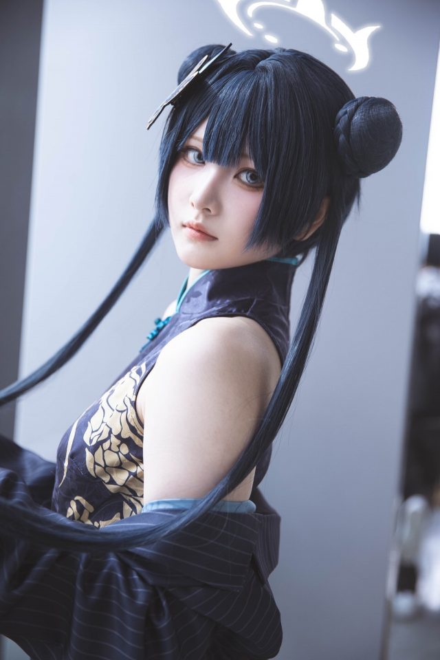 -屿鱼cos《蔚蓝档案》妃咲，魅力迷人撩人心弦！ - 趣画阁