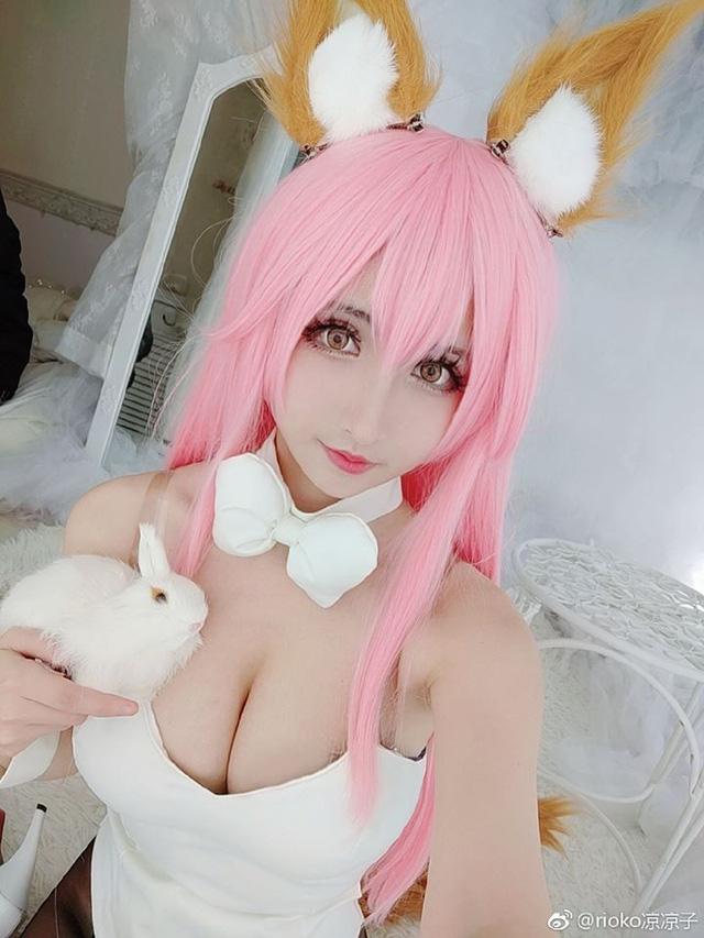 命运/冠位指定cosplay：rioko凉凉子的“兔女郎版”紫式部让人惊艳(命运冠位指定从者推荐)插图3