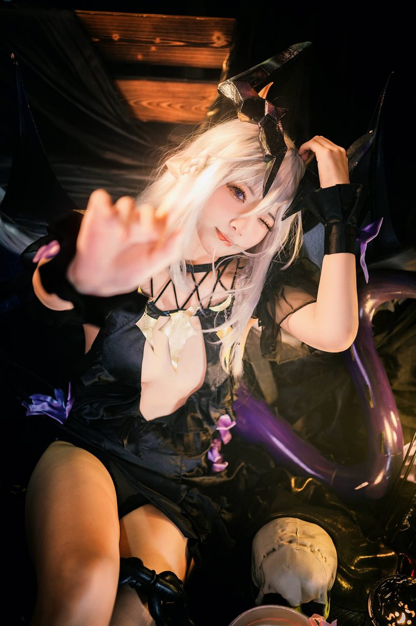 伊喵君_Nya cos法芙娜 | 伊喵君Nya_四叶草剧场·法芙娜cos作品 [27P-256MB]