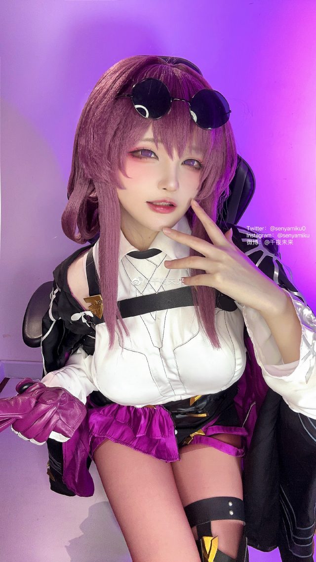 千夜未来cos《崩坏：星穹铁道》卡芙卡，性感杀手绽放崩坏魅力插图3