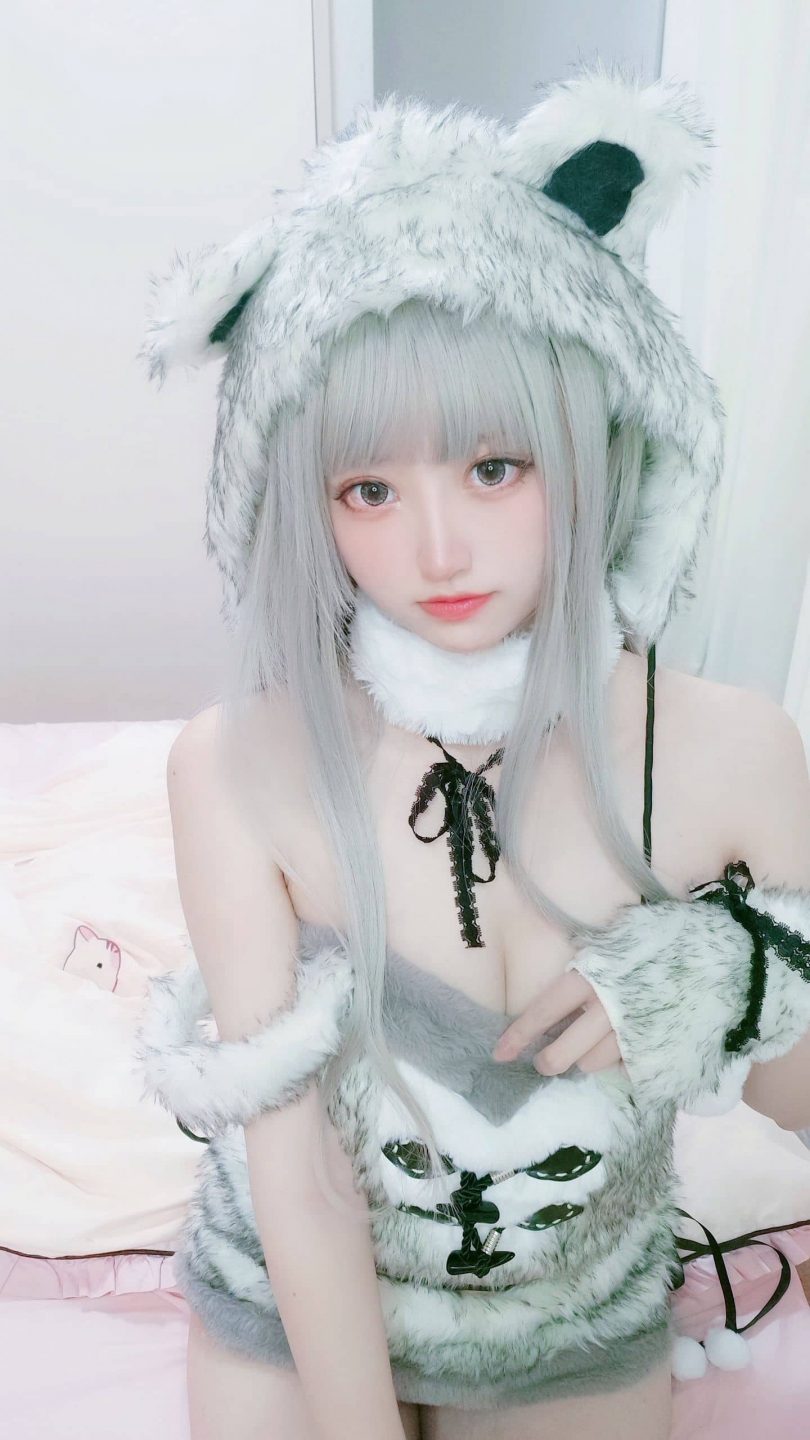 千阳(ちよ)cos白熊 | 千阳快起床_原创·白熊cos作品 [14P-18MB]